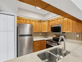 13290 SW 88th Ln A208, Miami FL 33186