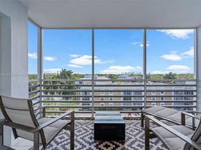 3050 NE 16th Ave 605, Oakland Park FL 33334