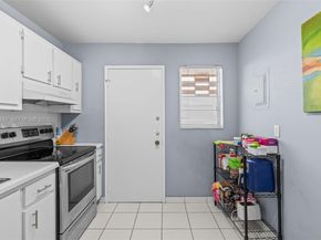 3050 NE 16th Ave 605, Oakland Park FL 33334