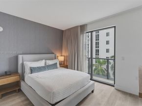 229 SW 9th St 502, Miami FL 33130
