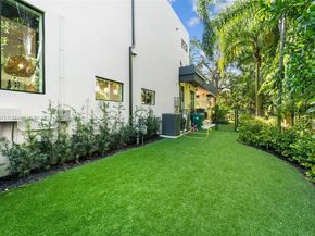 8625 NE 10th Ave, Miami FL 33138