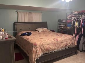 324 NW 47th St, Miami FL 33127