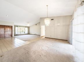 9272 NW 18th St, Plantation FL 33322