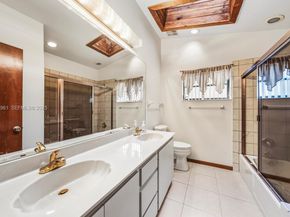 9272 NW 18th St, Plantation FL 33322