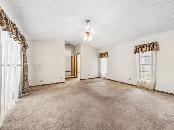 9272 NW 18th St, Plantation FL 33322