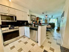 2106 S Cypress Bend Dr 107, Pompano Beach FL 33069