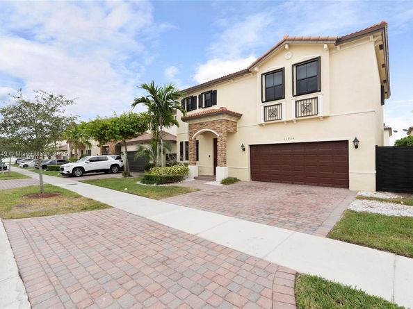 11734 SW 240th Ter, Homestead FL 33032