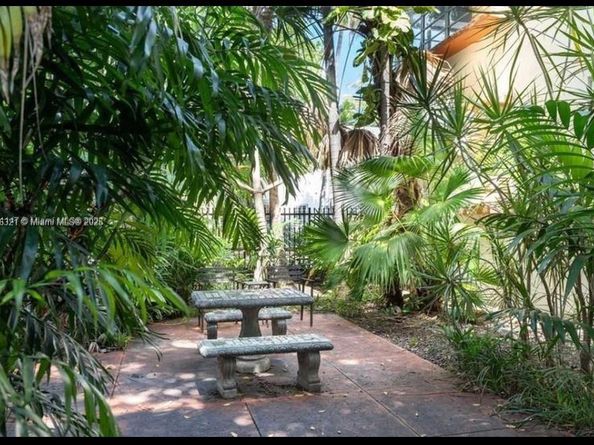 730 12th St 9, Miami Beach FL 33139
