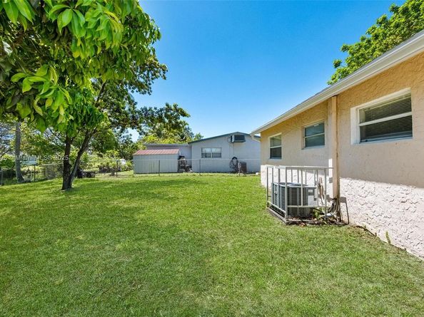 1560 NW Sunset Strip, Sunrise FL 33313
