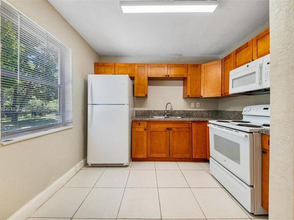 1560 NW Sunset Strip, Sunrise FL 33313