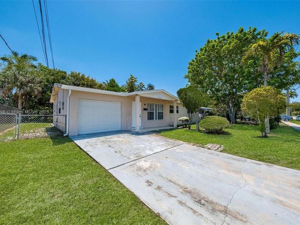 1560 NW Sunset Strip, Sunrise FL 33313