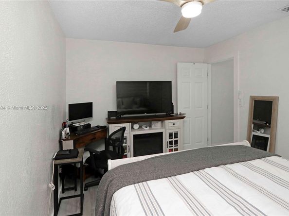 Undisclosed Address #A11778494, Sunrise FL 33322