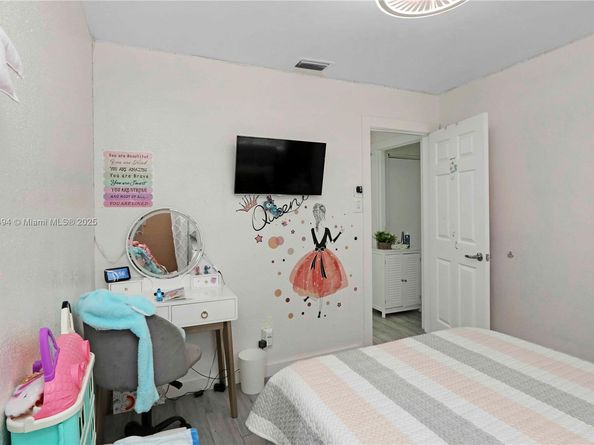 Undisclosed Address #A11778494, Sunrise FL 33322