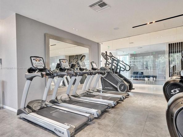 9 Island Ave 2109, Miami Beach FL 33139