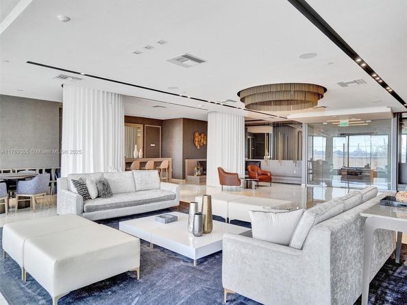 9 Island Ave 2109, Miami Beach FL 33139