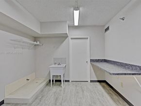 Undisclosed Address #A11948371, Singer Island FL 33404