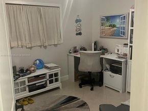 7521 SW 57th Ter, Miami FL 33143