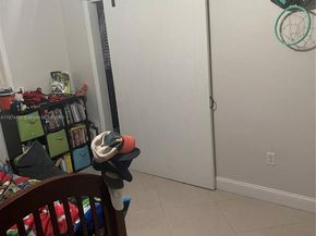7521 SW 57th Ter, Miami FL 33143