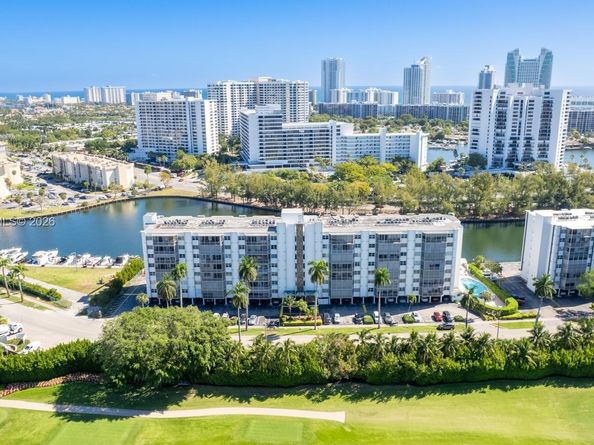 400 Diplomat Pkwy 302, Hallandale Beach FL 33009