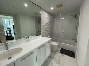 92 SW 3rd St 1602, Miami FL 33130