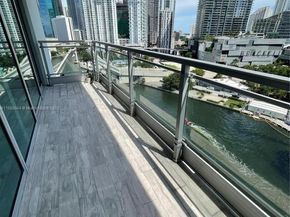 92 SW 3rd St 1602, Miami FL 33130