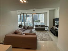 92 SW 3rd St 1602, Miami FL 33130