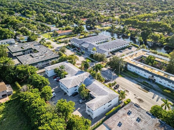 13201 Memorial Hwy, North Miami FL 33161