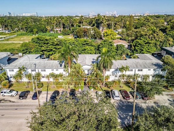 13201 Memorial Hwy, North Miami FL 33161