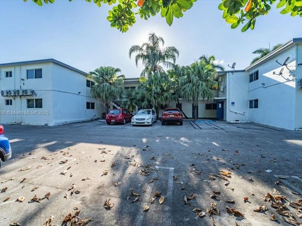 13201 Memorial Hwy, North Miami FL 33161