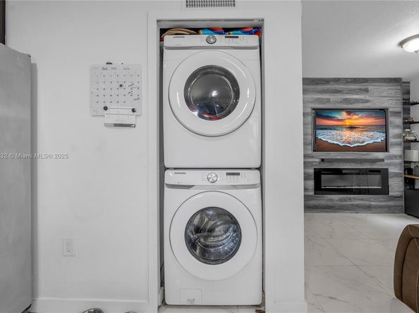 3020 NW 45th St, Miami FL 33142