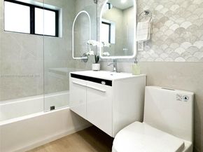 1040 NE 143rd ST, North Miami FL 33161