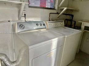 6340 Washington St, Hollywood FL 33023