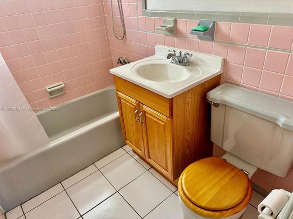 6340 Washington St, Hollywood FL 33023