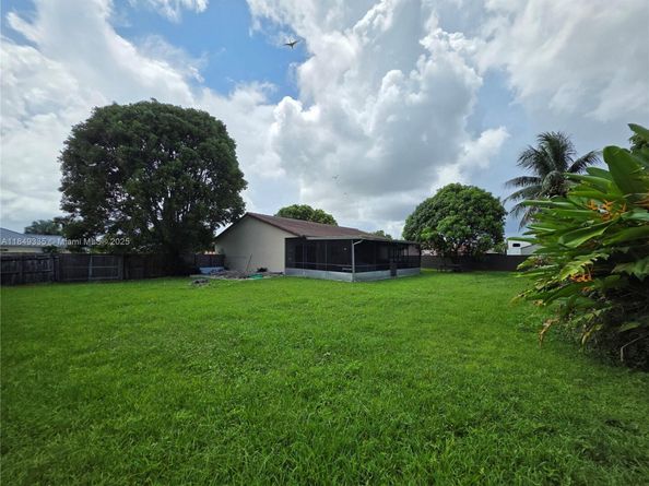 22037 SW 129th Ave, Miami FL 33170