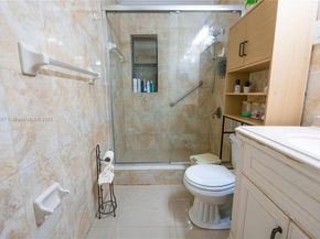 1240 NW 124th St, North Miami FL 33167