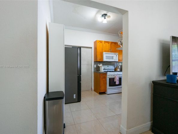 1240 NW 124th St, North Miami FL 33167