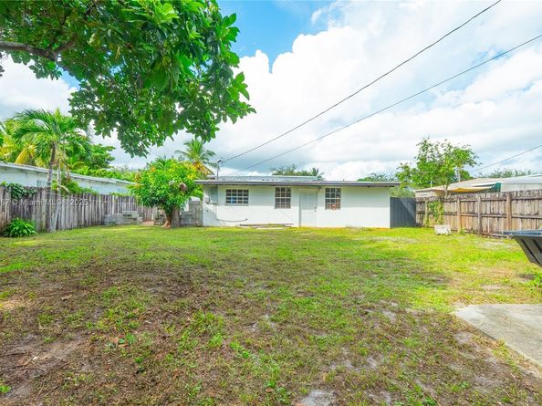 1240 NW 124th St, North Miami FL 33167