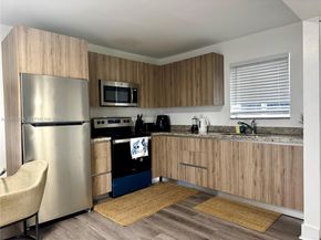 1684 SW 10th St, Miami FL 33135