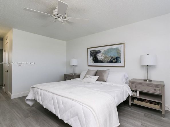 1425 Atlantic Shores Blvd 605, Hallandale Beach FL 33009