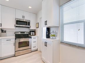 1425 Atlantic Shores Blvd 605, Hallandale Beach FL 33009