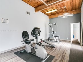 1425 Atlantic Shores Blvd 605, Hallandale Beach FL 33009