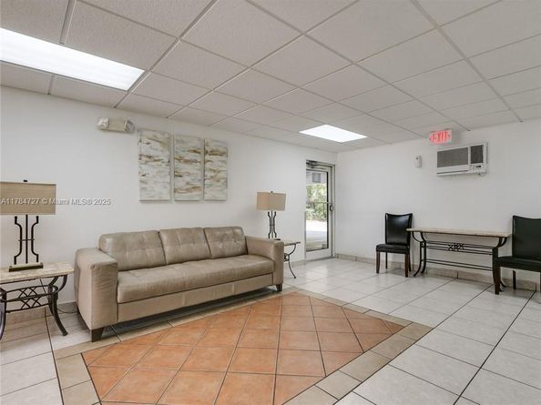 1425 Atlantic Shores Blvd 605, Hallandale Beach FL 33009