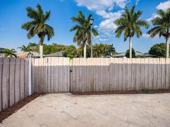 10297 SW 162nd Ct, Miami FL 33196