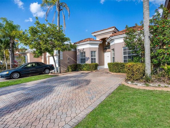 10297 SW 162nd Ct, Miami FL 33196