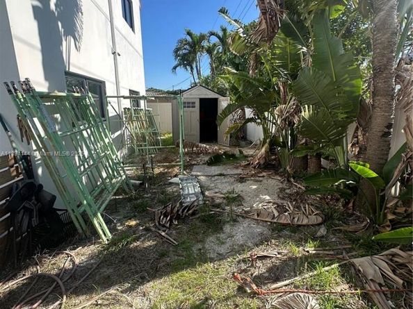 5900 NE 21st Ln, Fort Lauderdale FL 33308