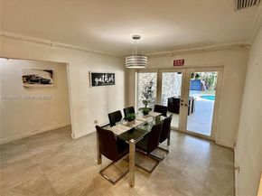 5424 Garfield St, Hollywood FL 33021