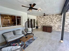 5424 Garfield St, Hollywood FL 33021