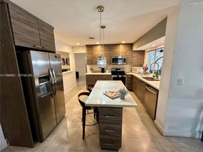 5424 Garfield St, Hollywood FL 33021