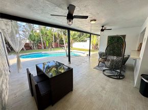 5424 Garfield St, Hollywood FL 33021