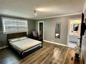 5424 Garfield St, Hollywood FL 33021